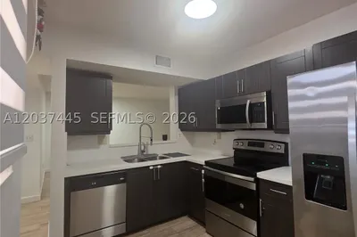 15711 SW 137th Ave #101 1