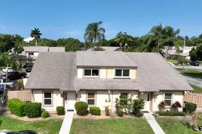 353 Maplecrest Circle 1