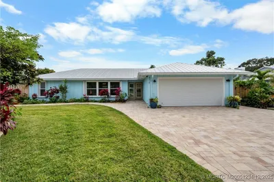 3514 SE Narragansett Terrace 1