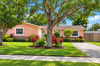 6808 Merion Court 1