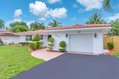 4872 NW 6th Court 1