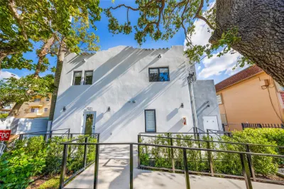 1335 SW 4th St 1