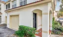 319 SE Kitching Circle Photo