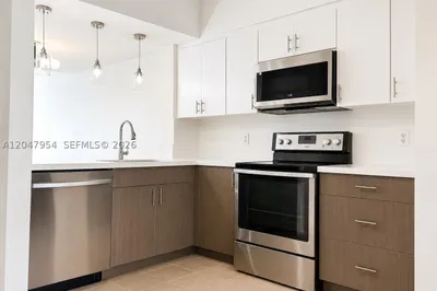 3 Whitehead Cir #3 1