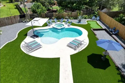 270 NW 36th Street 1