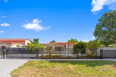 491 W 35th Pl 1