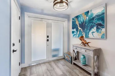 230 Sunrise Avenue #103 1