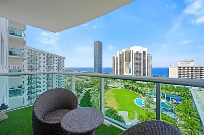19370 Collins Ave #1403 1