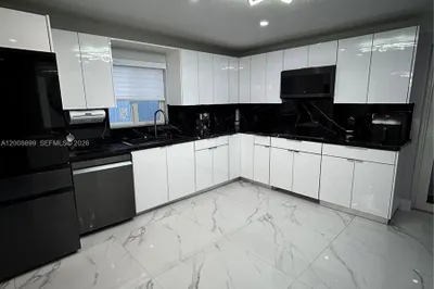 367 W 33rd St 1