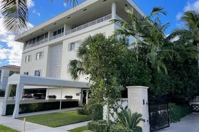 227 Brazilian Avenue #3 G 1