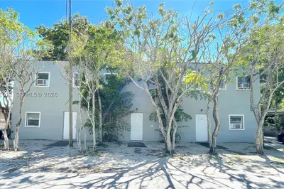 1030 NW 32nd St 1