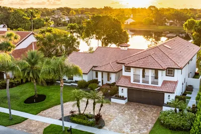 2890 NW 28th Terrace