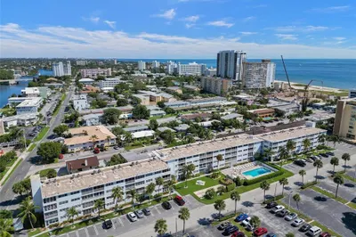 Oceanside North - OSN, builing E at the middle