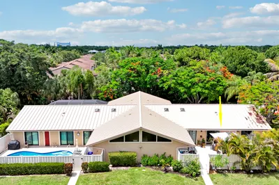 5469 Eagle Lake Drive 1