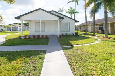 22677 SW 115th Ave 1