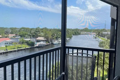 18 Royal Palm Way #508 1