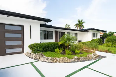 2537 SE 10th Court 1
