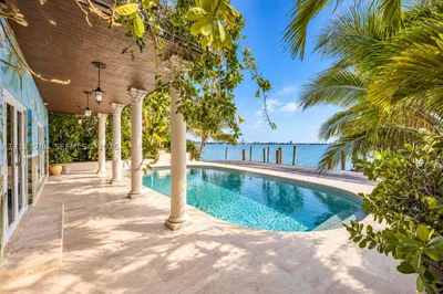 1920 Bay Dr 1