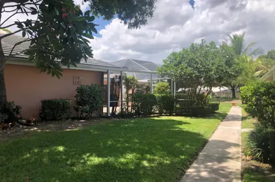 2102 Appleton Court 1