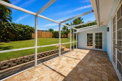 4245 NE Sunset Drive 1