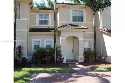 2402 NE 41st Pl #2402