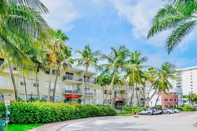 1441 Lincoln Rd #214 1
