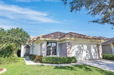 4475 Sherwood Forest Drive 1