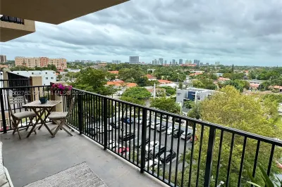 3410 Coral Way #706 1