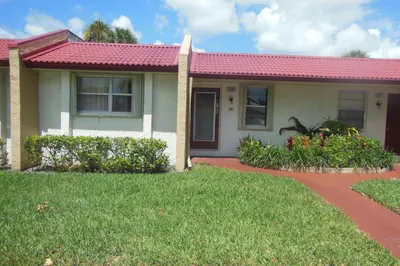 105 Lake Helen Drive 1