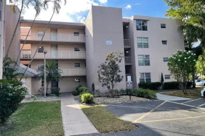 9471 Evergreen Pl #401 1