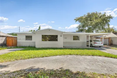 5220 SW 57th St 1
