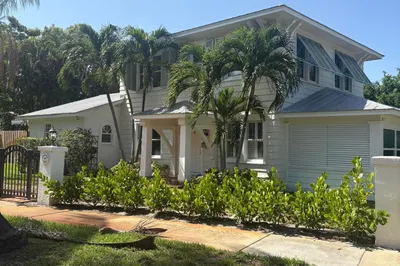 319 Buckingham Road 1