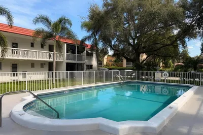 899 SE 2ND Avenue #207 1