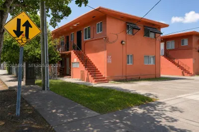 500 SW 3rd St 1