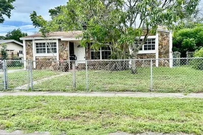 3531 SW 15th Court 1