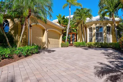 1136 Crystal Drive 1