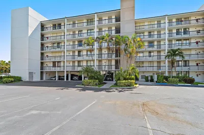 1605 S Us Highway 1 #M3-404 1