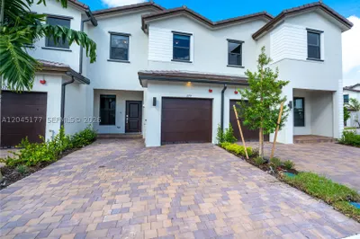 270 SW 159th Pl 1