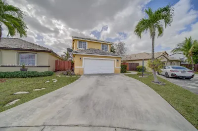 15800 SW 84th Ter 1