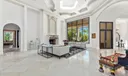 314 W Riverside Drive Photo
