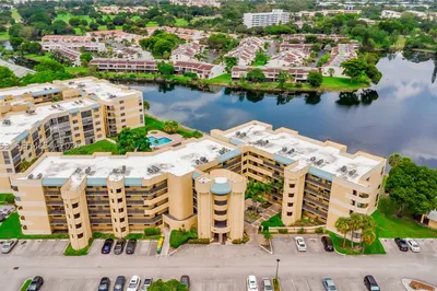 6475 W Oakland Park Blvd #102 1