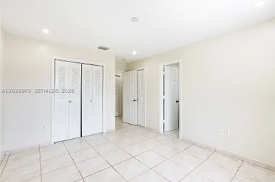 1214 NW 34th Ave #1214 1