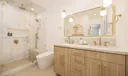 Primary???????????????????????????????? Bathroom
