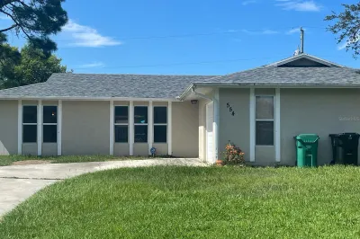 554 NW Twylite Terrace 1