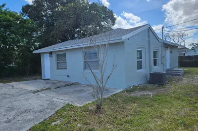 3919 Kirk Road 1