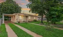 665 E 8th Ct Photo