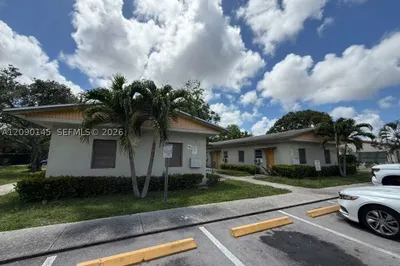 615-619 NW 11th Ave 1