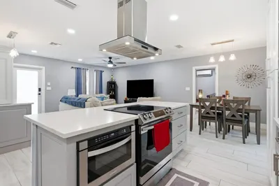 141 SE 8th Street 1