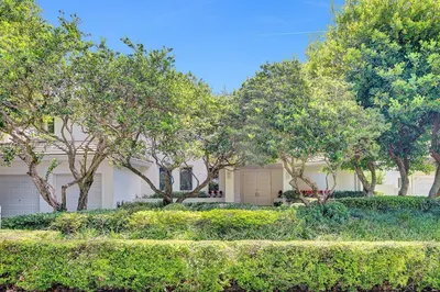 19923 NE 19th Pl 1