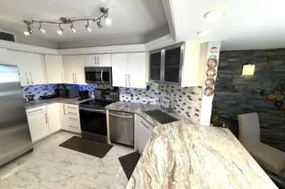 2425 Presidential Way #1804 1